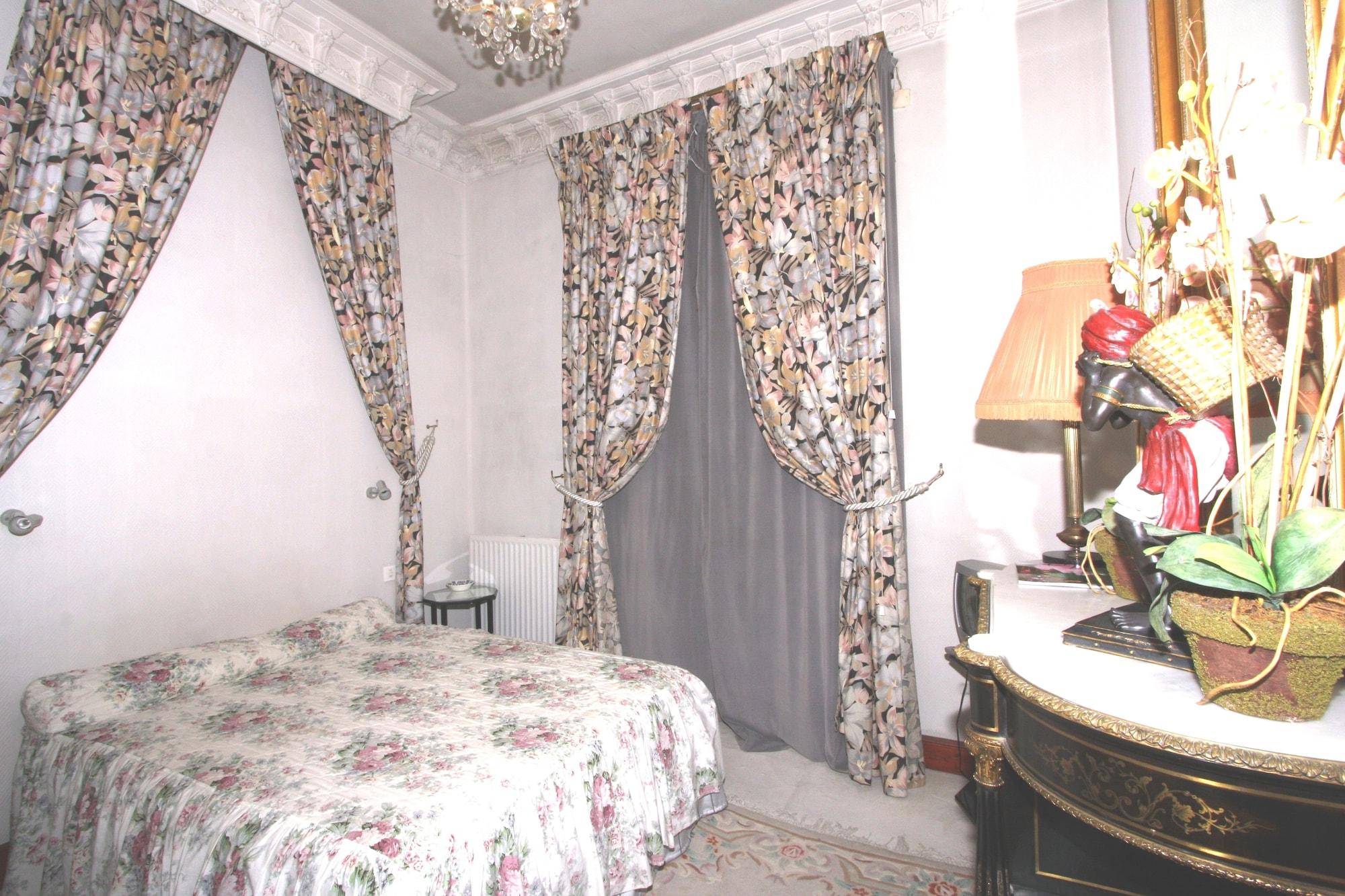 Cit'Hotel Marie Stuart Ла-Рош-сюр-Йон Экстерьер фото